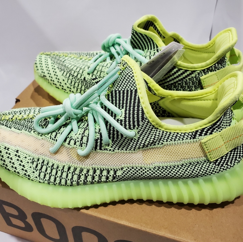 Yeezy Yeezreel Non Reflective - Picture 3 of 8